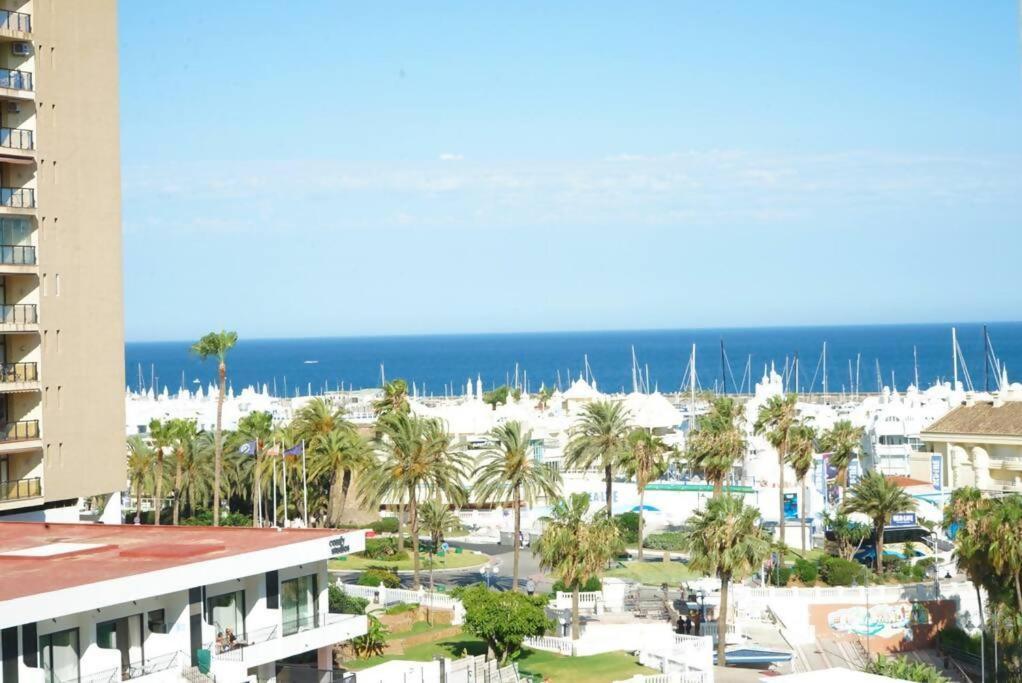 Amplio Con Vistas Al Mar Y Piscina En Benalmadena Daire Dış mekan fotoğraf