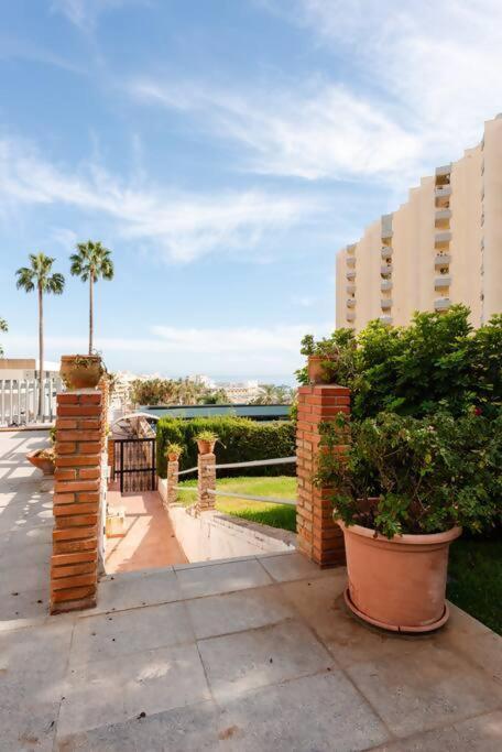 Amplio Con Vistas Al Mar Y Piscina En Benalmadena Daire Dış mekan fotoğraf