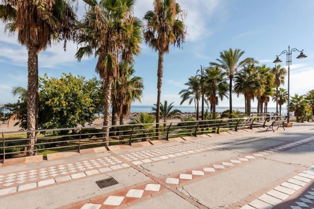 Amplio Con Vistas Al Mar Y Piscina En Benalmadena Daire Dış mekan fotoğraf