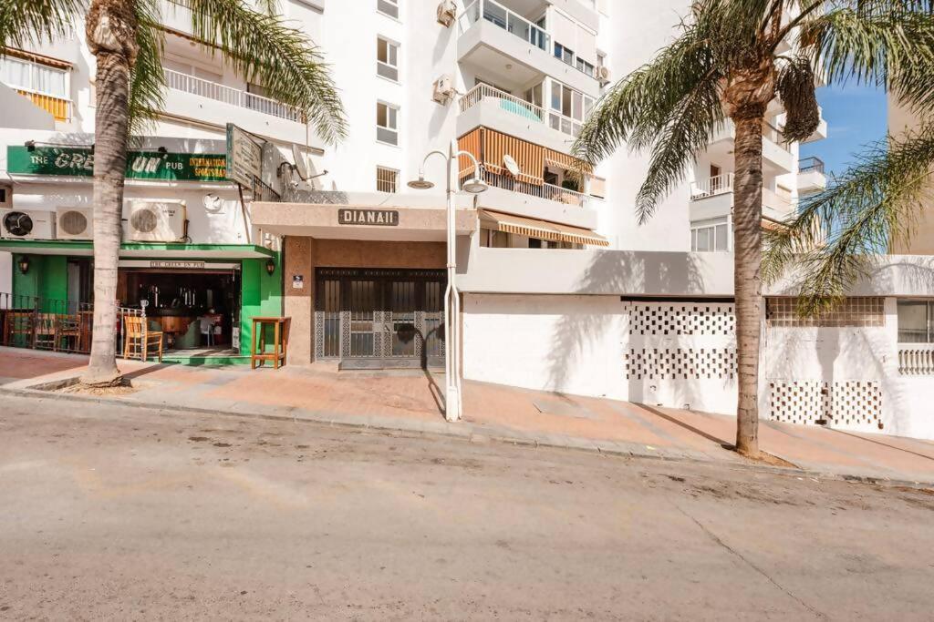 Amplio Con Vistas Al Mar Y Piscina En Benalmadena Daire Dış mekan fotoğraf