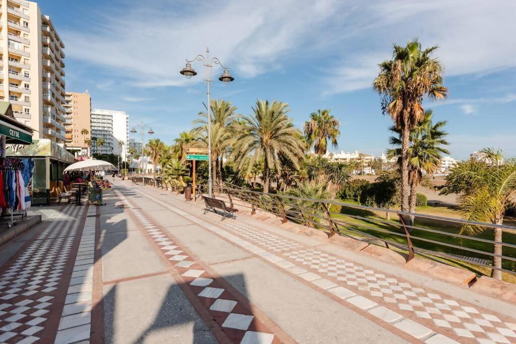 Amplio Con Vistas Al Mar Y Piscina En Benalmadena Daire Dış mekan fotoğraf